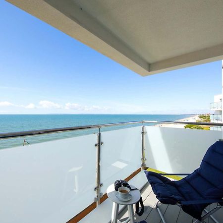 High-End Beachfront Getaway Sea View King Bed East Wittering Dış mekan fotoğraf