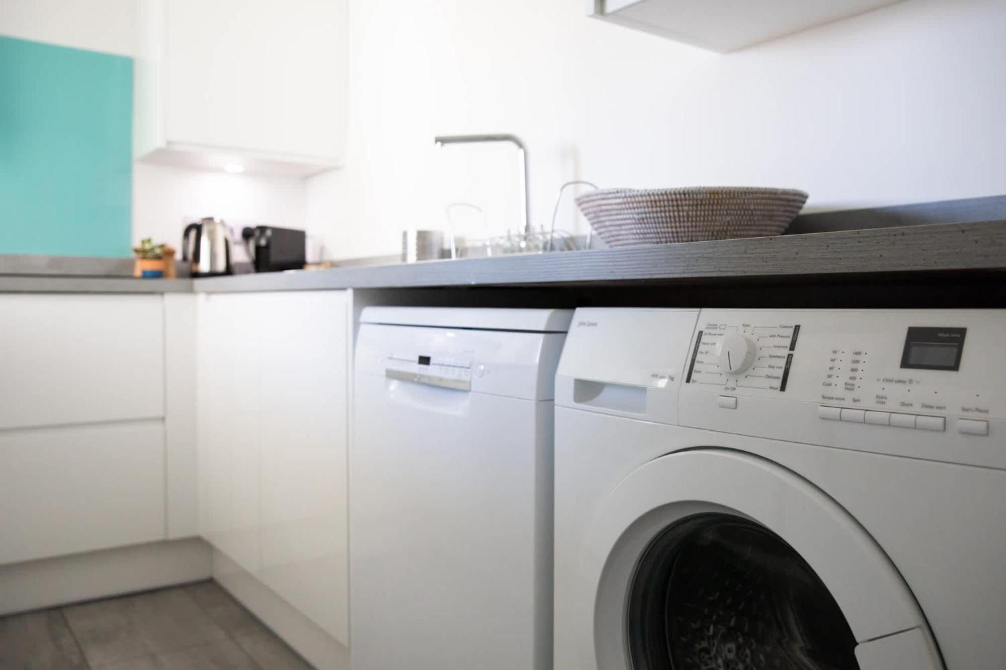High-End Beachfront Getaway Sea View King Bed East Wittering Dış mekan fotoğraf