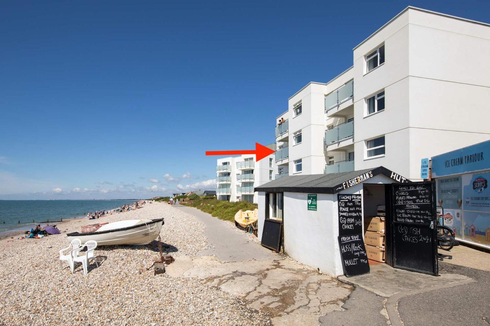High-End Beachfront Getaway Sea View King Bed East Wittering Dış mekan fotoğraf