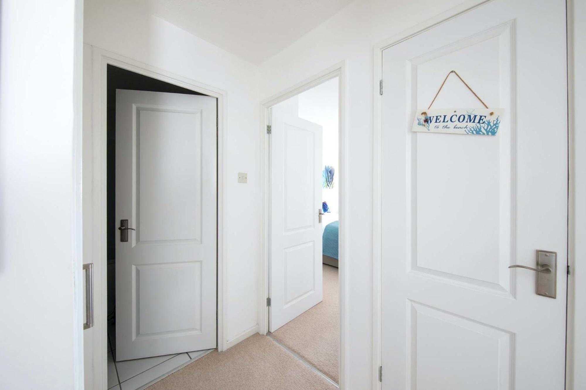 High-End Beachfront Getaway Sea View King Bed East Wittering Dış mekan fotoğraf
